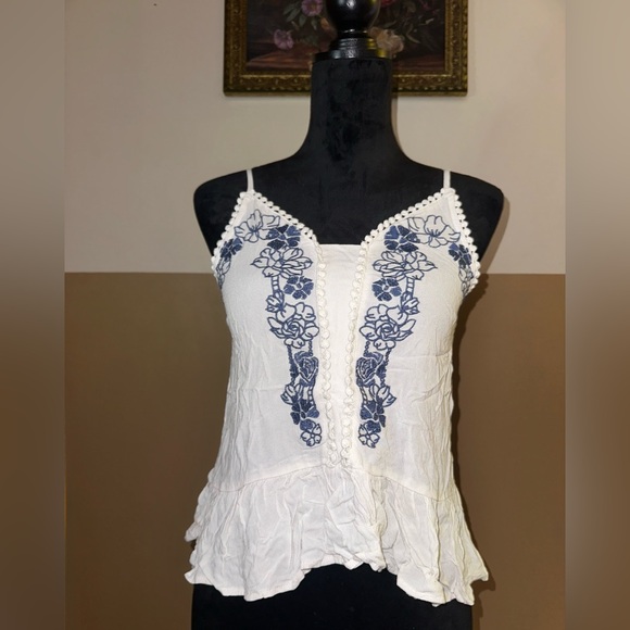 White and Blue Floral Embroidered Women's Top - Picture 2 of 12